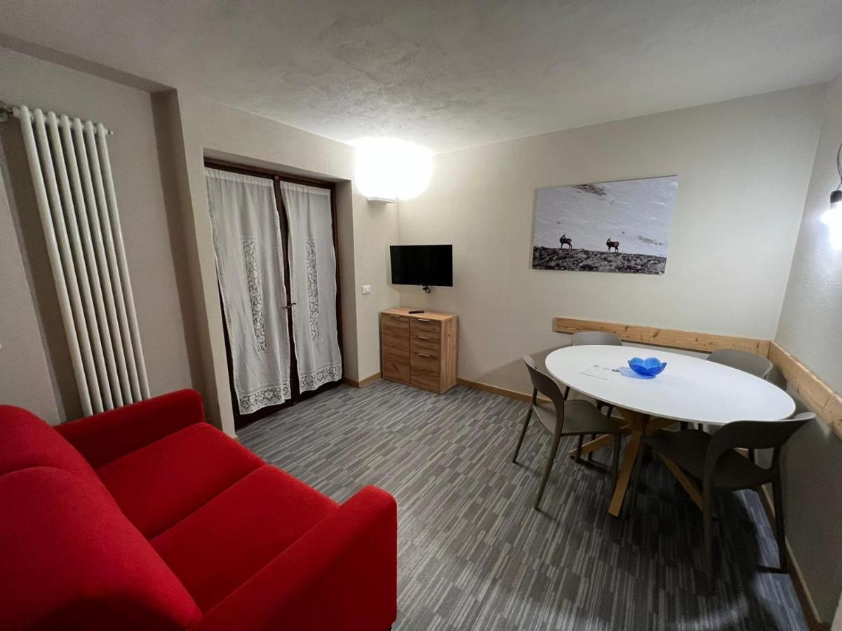 Niblet Apartment Sauze D'Oulx Exterior photo
