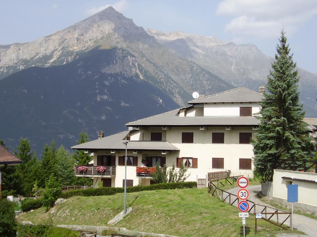 Niblet Apartment Sauze D'Oulx Exterior photo